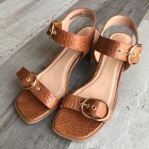 NEW - TOPSHOP Dolly Buckle Sandals